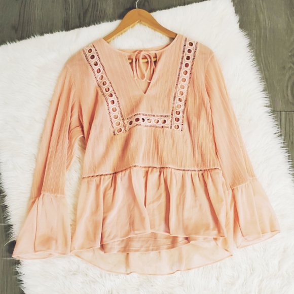 Express Tops - Express, peach, boho, flounce, peach, eyelet